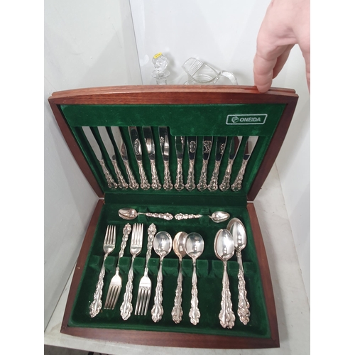 363 - A silver plated Cutlery Set in fitted case, a cut glass Jug, Decanter and a quantity of Drinking Gla... 