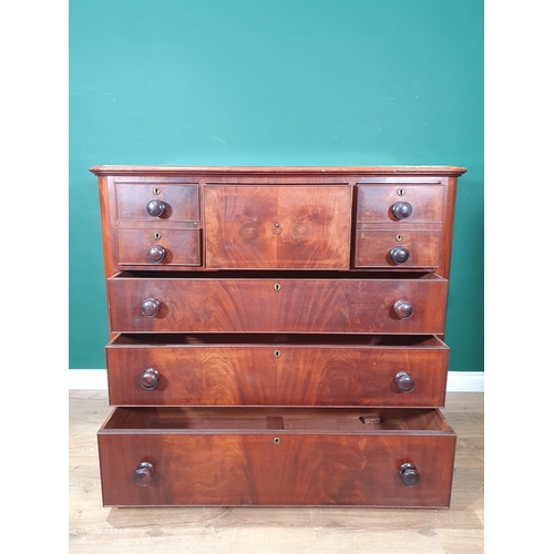 475 - A mahogany Chest of Drawers, with Hat drawer, (Missing plinth base), 3ft 7