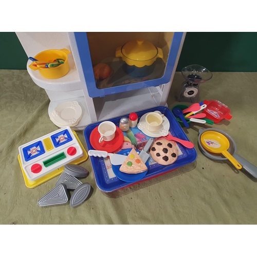 695 - A children's Kitchen with accessories (R10)