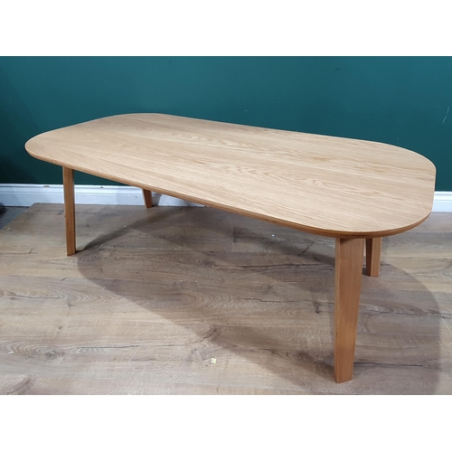 743 - A modern oak veneered Coffee Table 3ft 10in W x 1ft 6in H (R9)