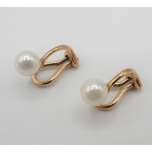 182 - A single row of graduated Cultured Pearls on 9ct gold bow shaped clasp together with a pair of Cultu... 