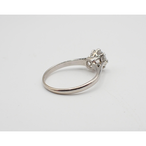 215 - A Diamond single stone Ring claw-set brilliant-cut stone, estimated 1.00ct, stamped PLAT, ring size ... 