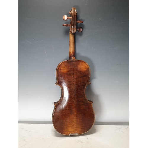 424 - A Hopf full size German trade Violin in case