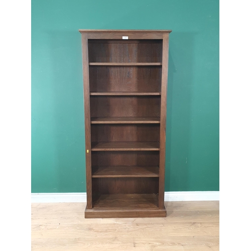 139 - A modern oak veneered open Bookcase with adjustable shelves 5ft 6in H x 2ft 6in W (R6)