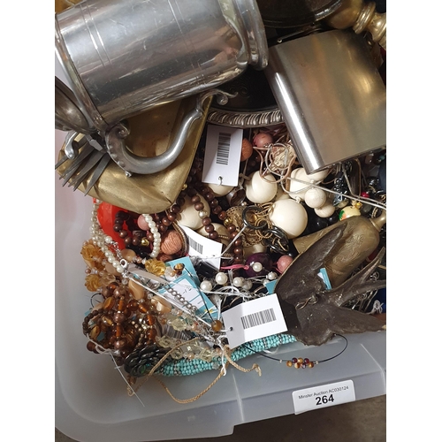 264 - A box of brass, pewter and costume Jewellery items including Candlesticks, Ashtray, Tankards, etc. (... 