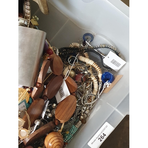 264 - A box of brass, pewter and costume Jewellery items including Candlesticks, Ashtray, Tankards, etc. (... 