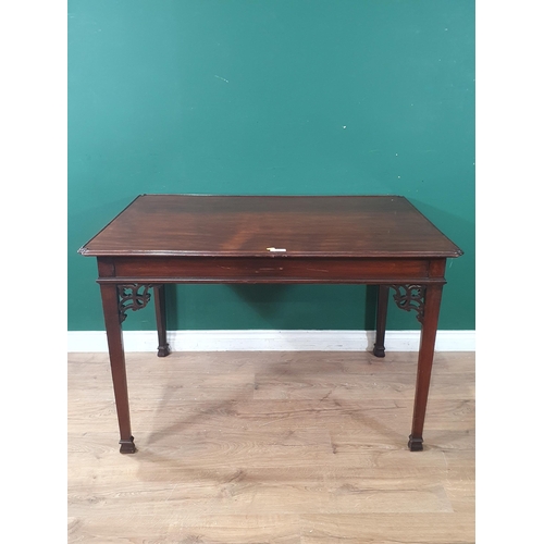 568 - Mahogany silver Table, the moulded top above a drop frieze on square tapered supports 3ft 8