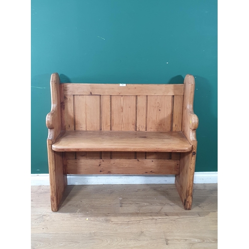 747 - An antique pine Church Pew 3ft 4in W x 3ft 1in H (R9)