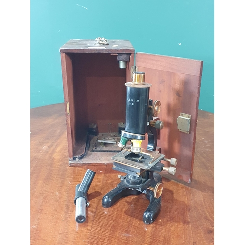 778 - A Beck and Son Microscope in fitted case (R8)