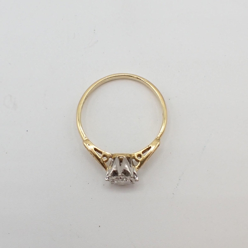 189 - A Diamond single stone Ring illusion-set brilliant-cut stone, ring size T, approx 3.10gms