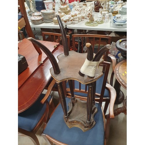 594 - A Victorian walnut and marquetry inlaid Pillar Table A/F 2ft 5in H x 1ft 8in D, a French style Jardi... 