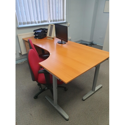 21 - A Modern Office Desk 29”High x 7ft 3”Long (Including Extension) x 4ft Deep, an “LG” Monitor, a Mouse... 