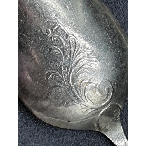 117 - A George V silver oblong Dish Holder, Sheffield 1927, silver Fork, Pusher and pattern back Spoon