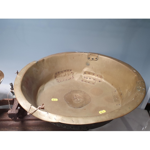 214 - A set of Vintage Weighing Scales and a large brass Bowl. (R8).