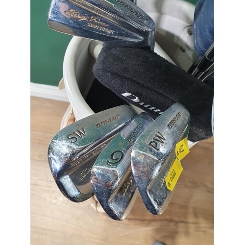 25 - A set of Dunlop Golf Clubs. (R2).