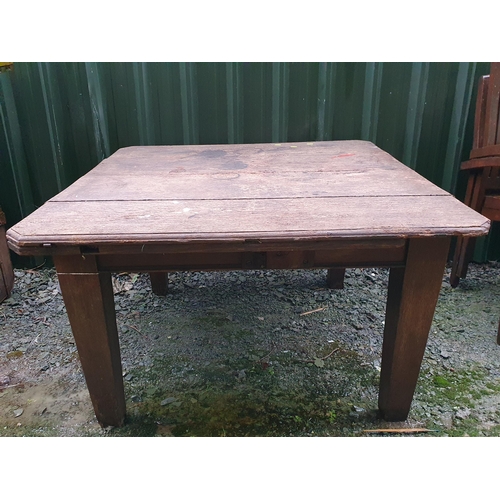 77 - An oak Dining Table, A/F.