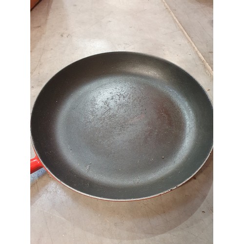 94 - A Le Crueset Frying Pan, two Saucepans, two pouring Pans and various Lids. (R5).