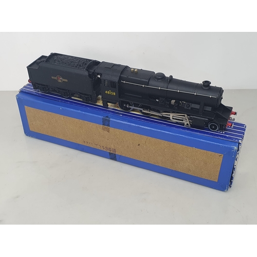 14 - A boxed Hornby Dublo LT25 2-8-0 Locomotive, mint condition with literature. Locomotive shows pick up... 