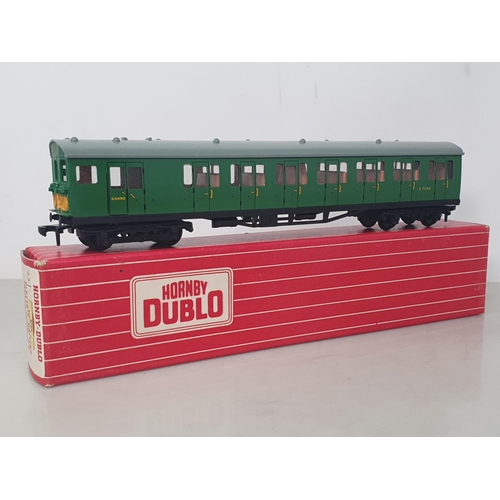 17 - A boxed Hornby Dublo Export 4250 Trailer Coach, unused. Coach in mint condition with no signs of use... 