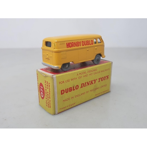 18 - A boxed Dublo Dinky Toys 071 grey Volkswagen Delivery Van, mint. The van has the rarer grey wheels a... 