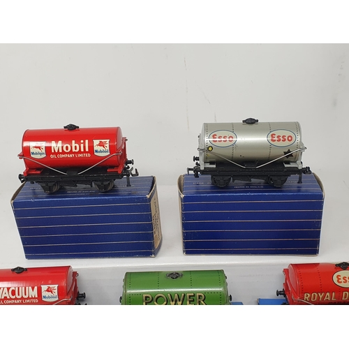 32 - Five boxed Hornby Dublo 3-rail Tankers, mint. Tankers include 'Mobilgas', 'Esso', 'Vacuum', 'Royal D... 