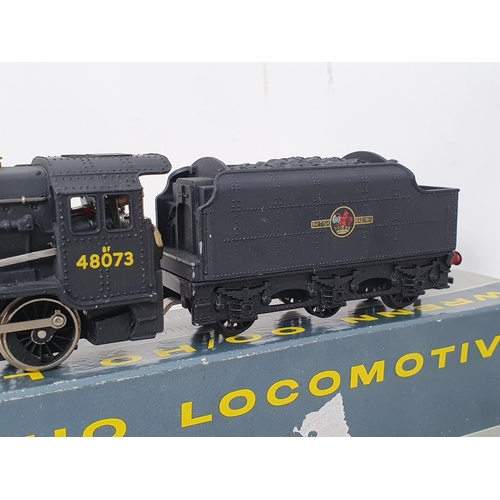 346 - A boxed Wrenn No.2224 8F 2-8-0 Locomotive in B.R. black livery running No.48073, Nr M-M, box VG, tap... 