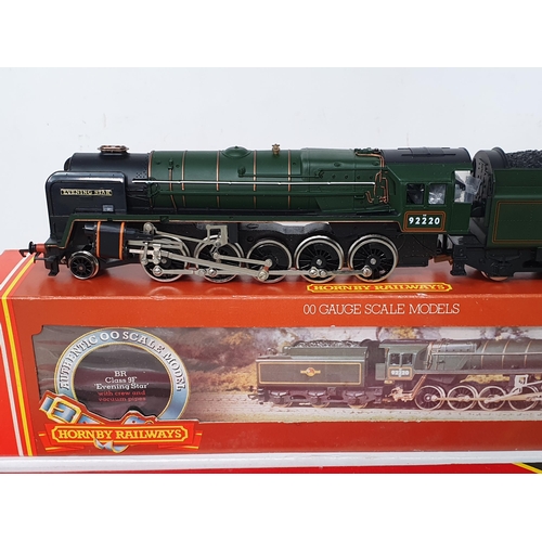 347 - A boxed Hornby 00 gauge 9F 2-10-0 Locomotive 'Evening Star' (box end flap missing) and a Hornby Clas... 