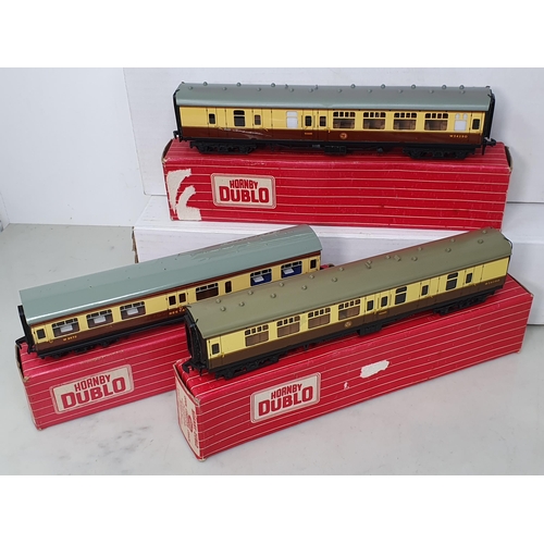 349 - Sixteen unboxed Hornby Dublo 3-rail Coaches including L.N.E.R. Gresleys, B.R. Corridor Coaches, Midl... 