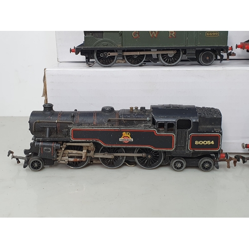 354 - Five unboxed Hornby Dublo 3-rail Locomotives including 0-6-2T in G.W.R. green livery (loose driving ... 