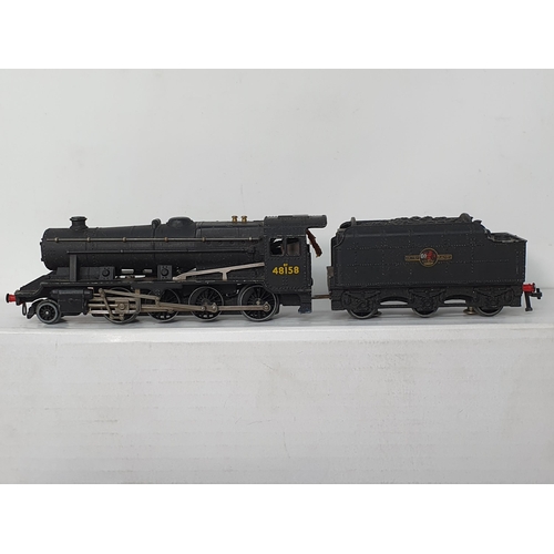 355 - Three unboxed Hornby Dublo 3-rail Locomotives including 8F 2-8-0, 'Bristol Castle' and A4 'Sir Nigel... 