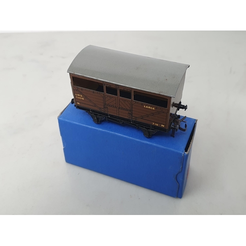 40 - A boxed Hornby Dublo D1 LMS Cattle Truck, mint condition. Superb box dated 7/50 with regional sticke... 