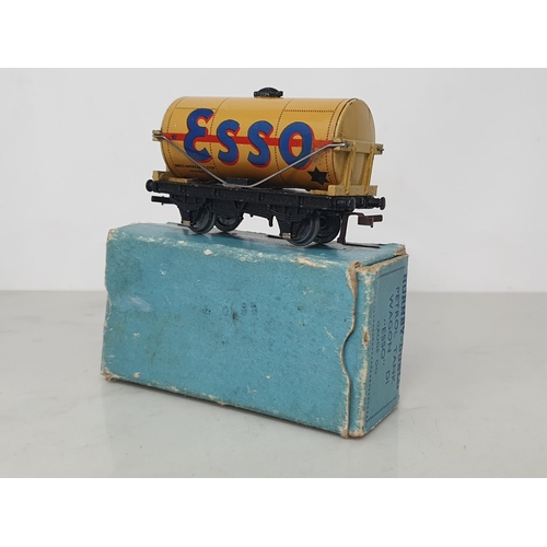 42 - A boxed Hornby Dublo D1 buff 'Esso' Tanker, Nr M. Tanker has a touch in just below the filler cap an... 