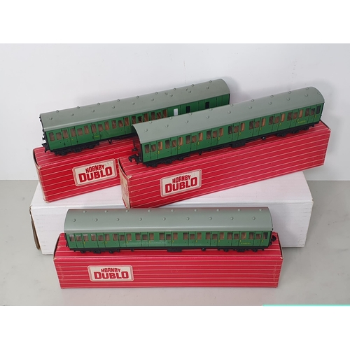 45 - Two boxed Hornby Dublo 4081 and one 4082 SR Suburban Coaches, mint condition. Boxes all in mint cond... 