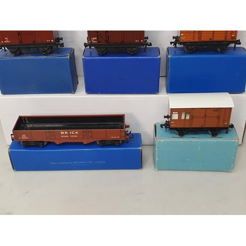 49 - Eight boxed Hornby Dublo Pre-nationalisation Wagons, mint, superb boxes. Comprising LNER 2x Horse Bo... 