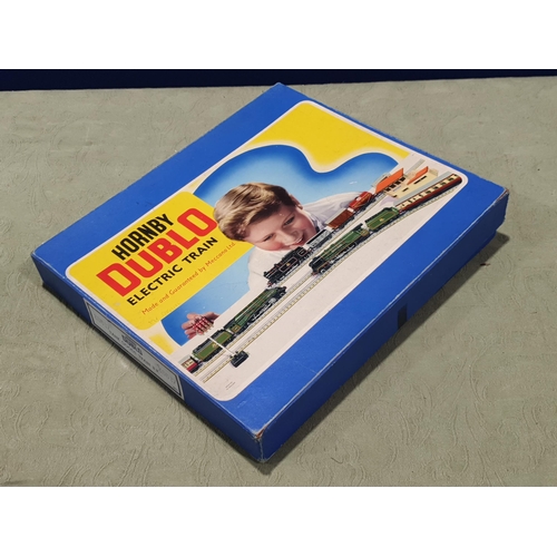 52 - A boxed Hornby Dublo EDG17 Tank Goods Set, mint with literature. Late version with the Vacuum Tanker... 