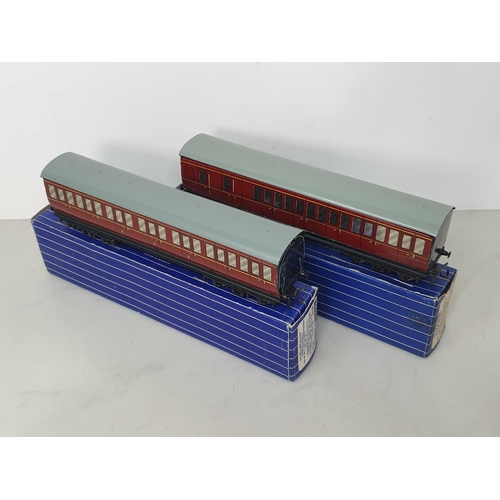 53 - Two boxed Hornby Dublo D13 1/3rd and Brake/3rd Suburban Coaches. Both coaches in mint condition, box... 