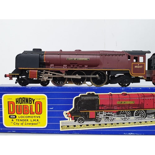 86 - A boxed Hornby Dublo 3226 'City of Liverpool' Locomotive with guarantee