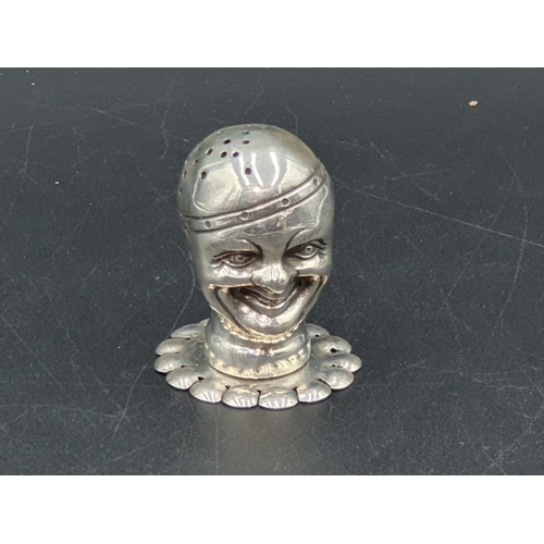 57 - A Victorian silver Pepperette in the form of a clown's head with shaped collar, Birmingham 1896