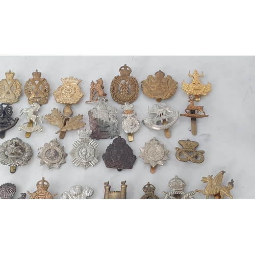 798 - A collection of British Army Yeomanry Badges