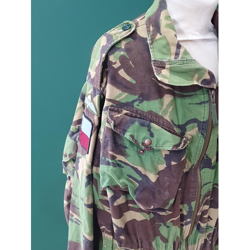 816 - A British Army 1968 DPM parachutist's Combat Smock