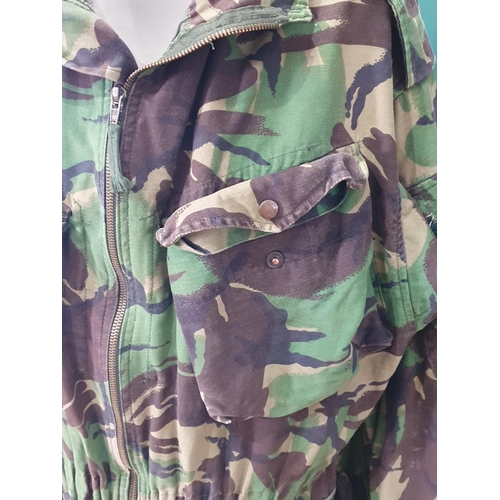 816 - A British Army 1968 DPM parachutist's Combat Smock