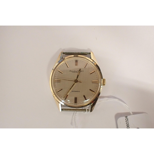 133 - A gentleman's International Watch Co, Schaffhausen automatic Wristwatch the silvered dial with hourl... 