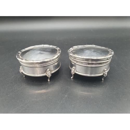 86 - A pair of George V silver circular Trinket Boxes, Birmingham 1919