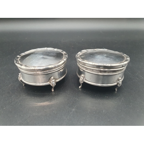 86 - A pair of George V silver circular Trinket Boxes, Birmingham 1919