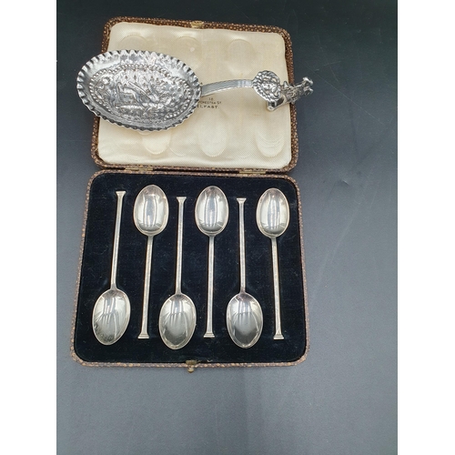 112 - Six Edward VIII silver seal top Coffee Spoons, Birmingham 1936, in case, and a Dutch silver Spoon em... 