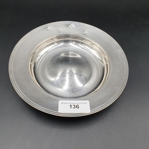 136 - An Elizabeth II silver Bowl with reeded rim, Sheffield 1993, maker: R.C, 8in diam, 410gms