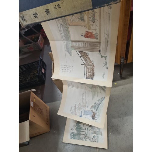 315 - A box of Moulding Planes and a box of Chinese Books A/F (R5)