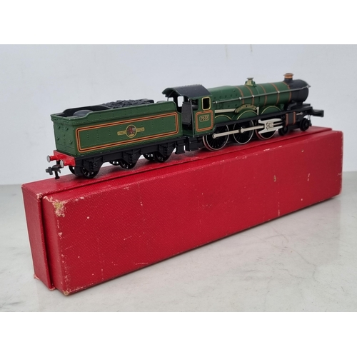 1001 - A boxed Hornby Dublo 2220 'Denbigh Castle' Locomotive, unused and in mint condition, box in superb c... 