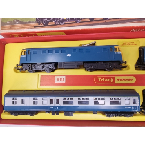 1064 - A boxed Triang Hornby R644A Intercity Set with operating lights, all VG