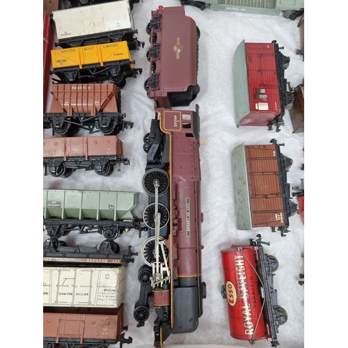 1066 - Hornby Dublo, over 25 2 and 3-rail Wagons including buff 'Esso' Tank, 2x LMS Cattle Truck, together ... 